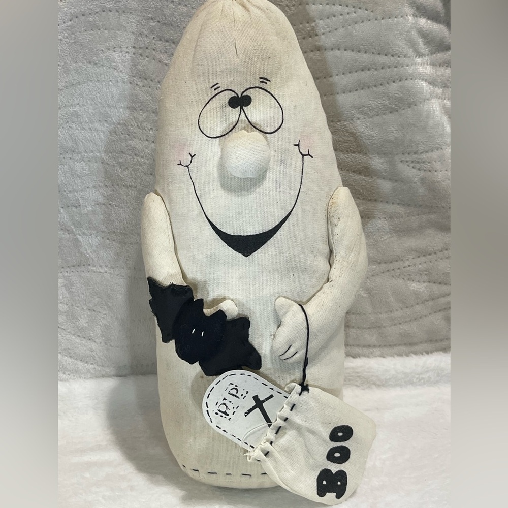 Halloween Decor: 14” Smiling Ghost Plushy with Black Bat, R.I. P. Sign & BOO Bag
